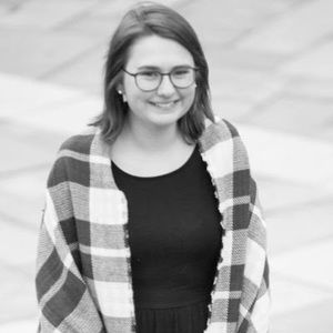 Meet your Posher, Kayla